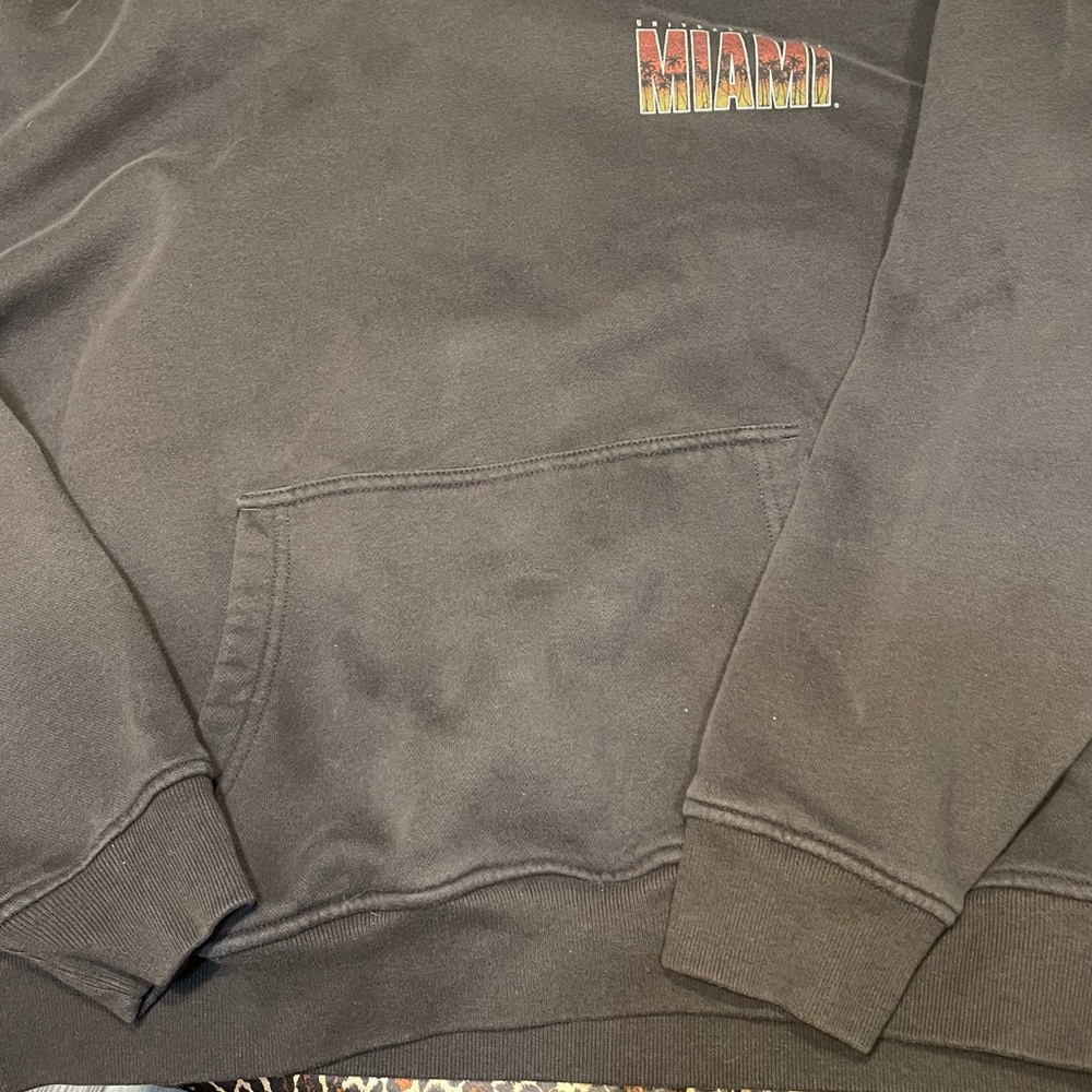 Hollister University of Miami Hurricanes Sweatshirt - Picture 10 of 12